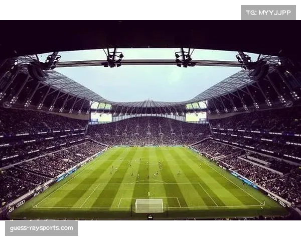 场馆进展:热刺宣布球场南看台扩建工程启动,预计下赛季投入使用